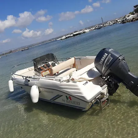 Апартаменты Casa Con Piscina E Vista Mare Dal Giardino *