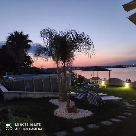 Casa Con Piscina E Vista Mare Dal Giardino Фануза