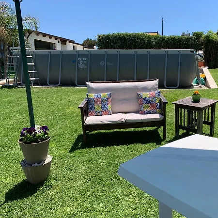 Casa Con Piscina E Vista Mare Dal Giardino *