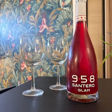 Casa Con Piscina E Vista Mare Dal Giardino Апартаменты *