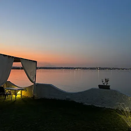 Casa Con Piscina E Vista Mare Dal Giardino *