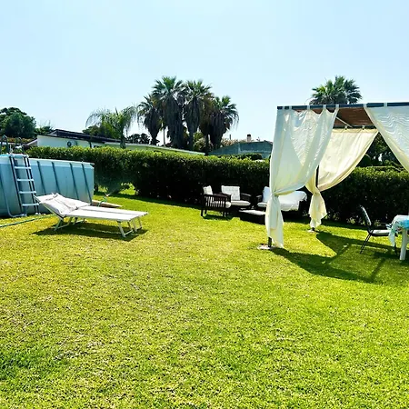 Апартаменты Casa Con Piscina E Vista Mare Dal Giardino *